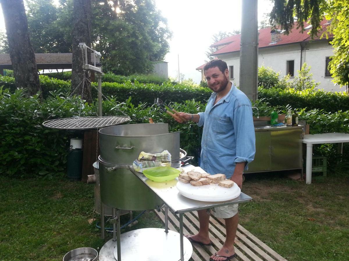 Il Casolare Bioenergetico Bed & Breakfast Albareto  Luaran gambar